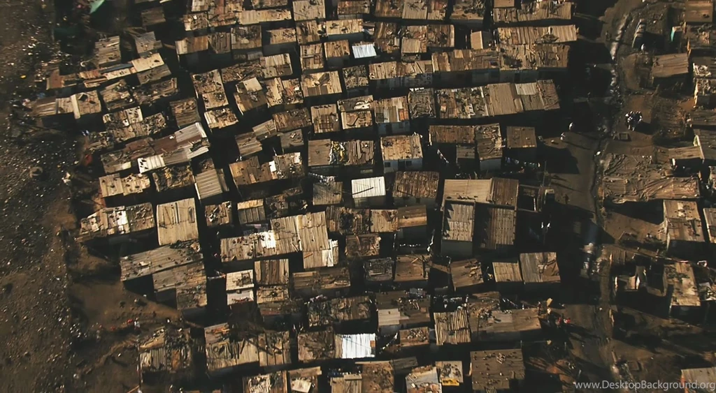District 9 Wallpapers Alien Motherships Guns Helicopters ...