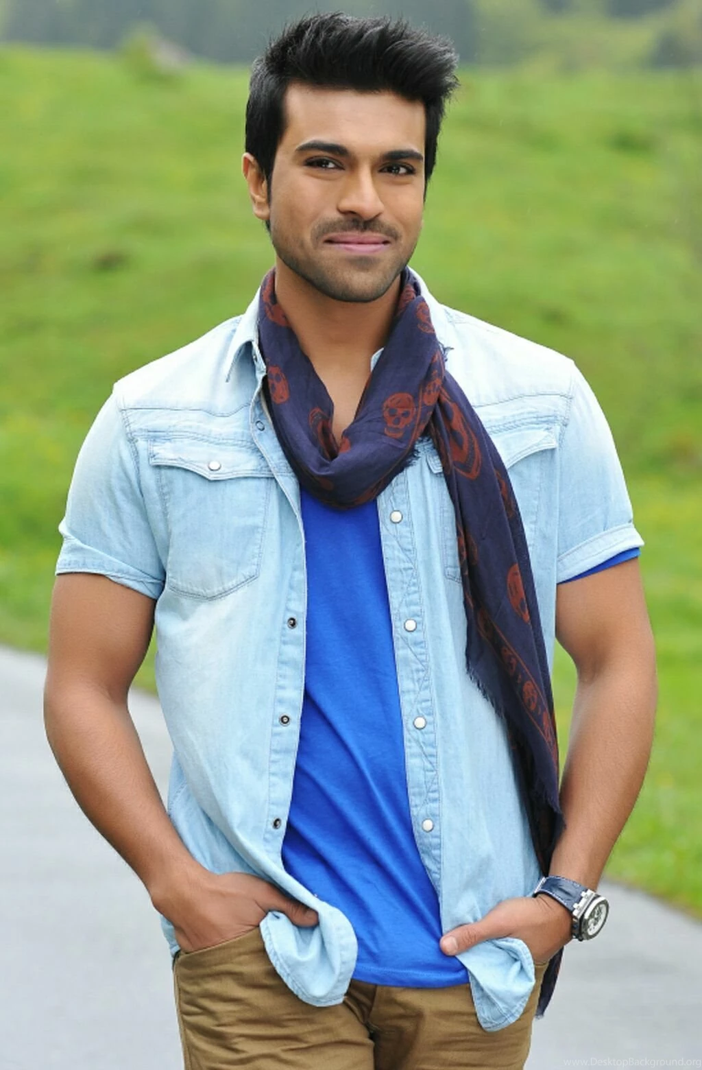 2014 stills of ramcharan teja from yevadu movie 9901.jpeg