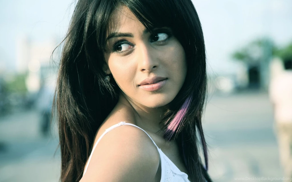 Wallpapers Tagged With GENELIA