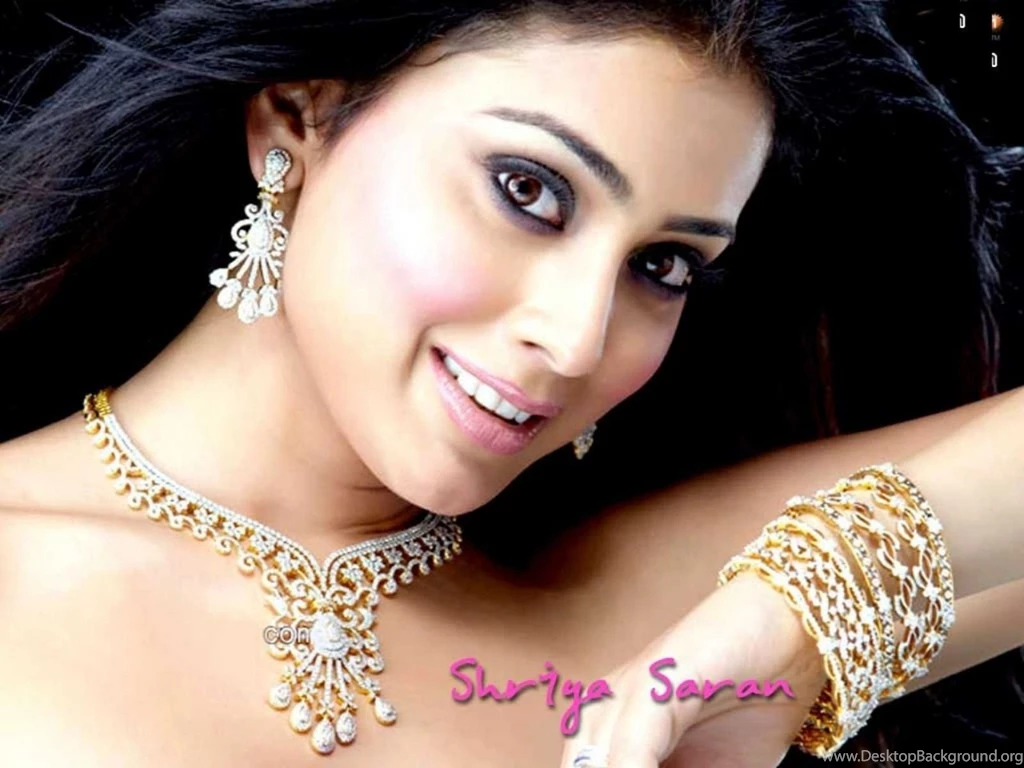 Shreya Saran Latest Hd Wallpapers : Indian Celebrities   Page 57 ...