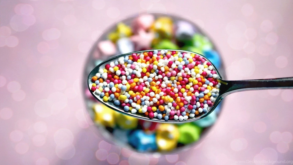 Colorful Sweet Candies Hug And Kisses Hearts Hd Wallpapers