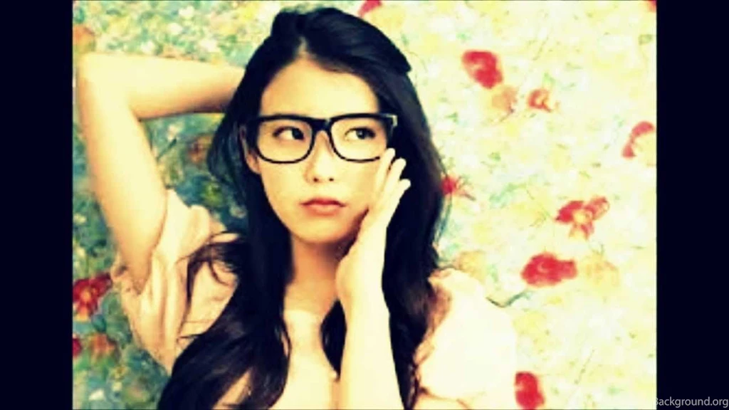 IU ~Wallpapers Design~   YouTube