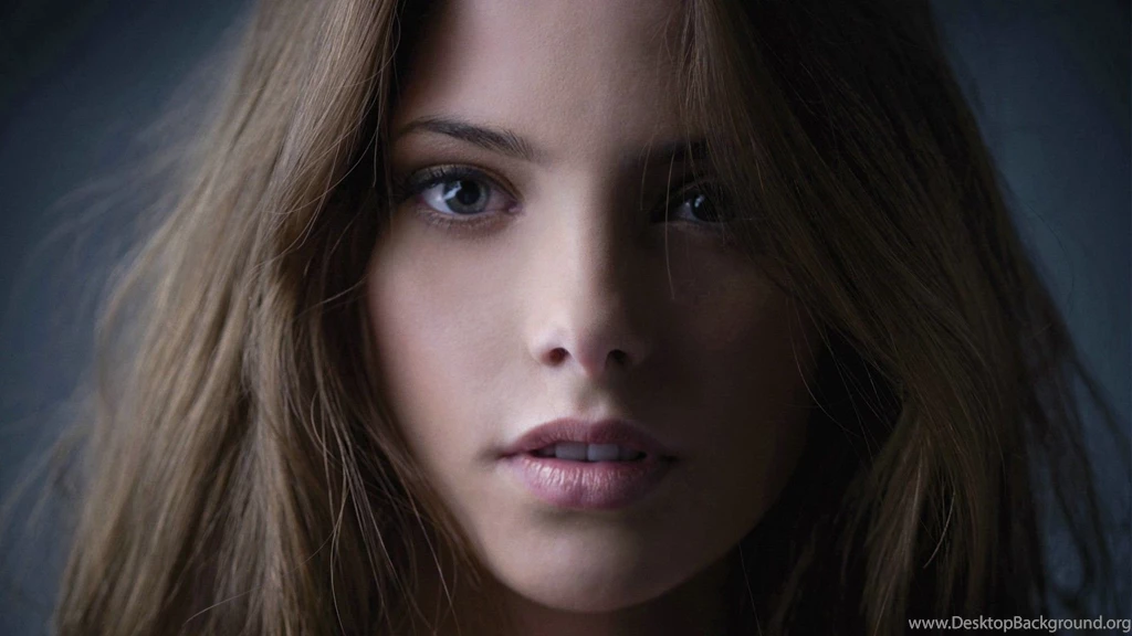 Ashley Greene
