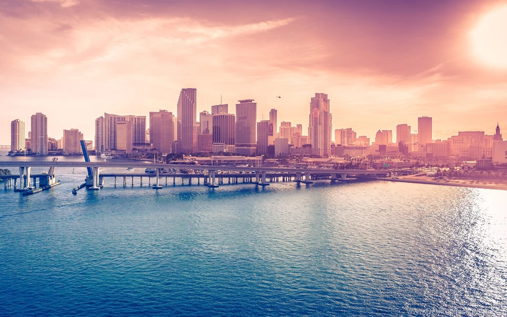 Barcelona Miami Beach Guesthouse