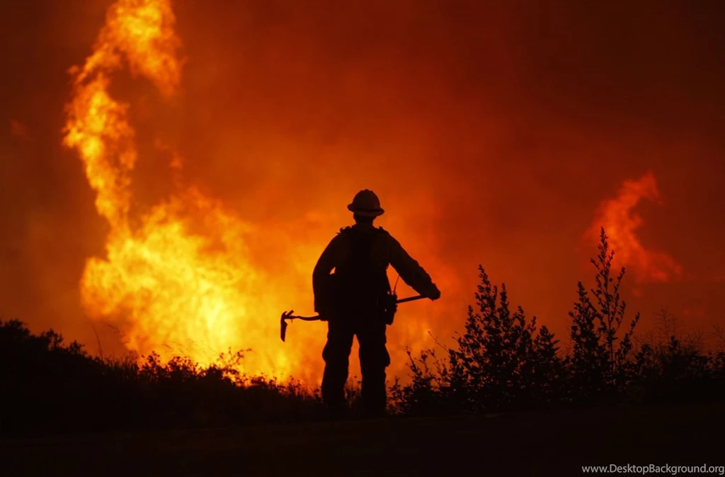 The Terrible Beauty Of California's Powerhouse Fire