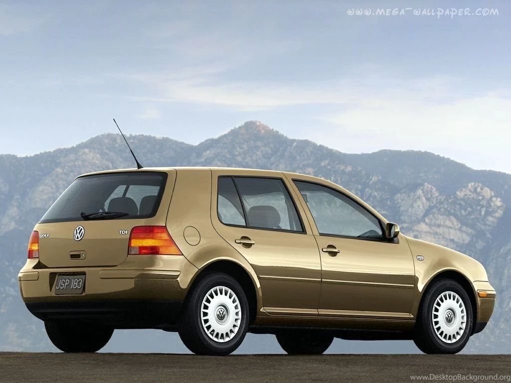 12012_volkswagen_golf_4_golden.jpg