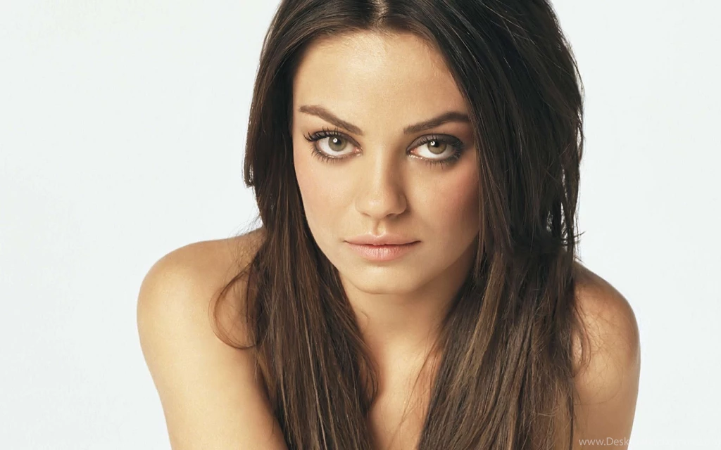 Mila_kunis_face_1920x1200.jpg