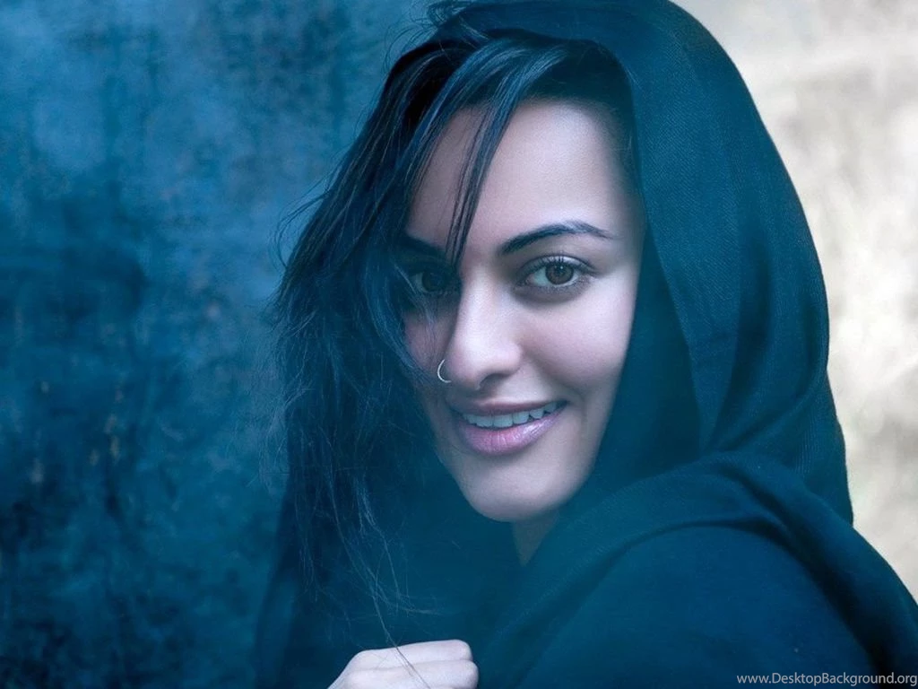 Download Sonakshi Sinha HD Wallpaper 5337 0x0.jpg