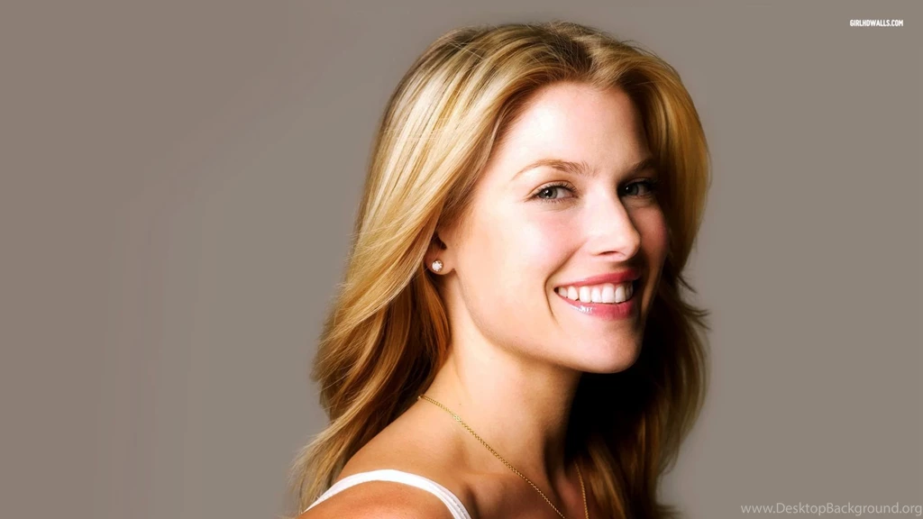 Ali Larter Wallpapers