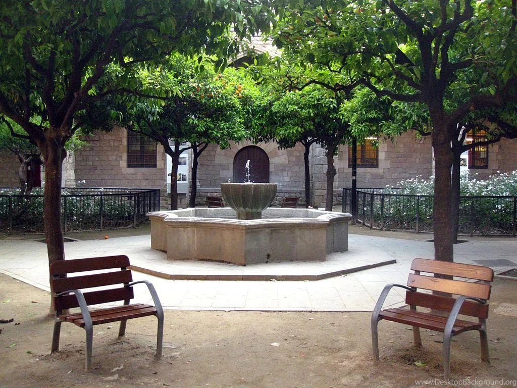 File:019 Antic Hospital De La Santa Creu.jpg Wikimedia Commons