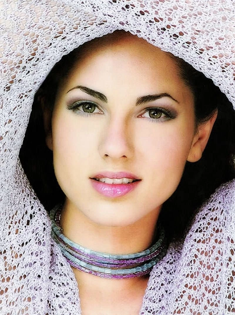 Barbara Mori Photos