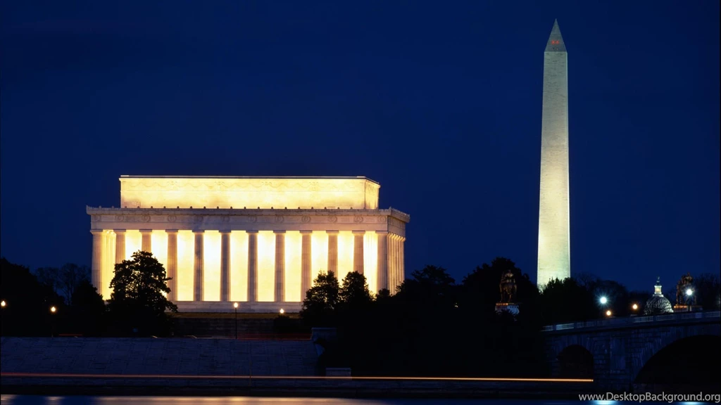 Lincoln Memorial and the Washington Monument Washington DC.jpg