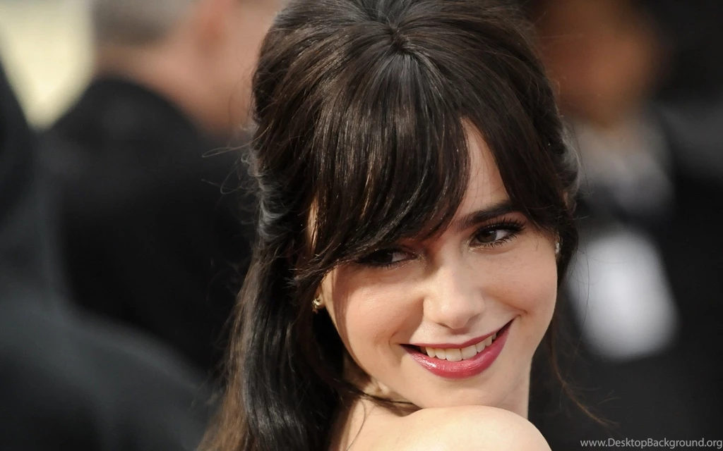 Lily Collins