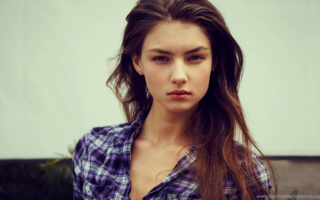 English Girls Wallpapers HD Pictures