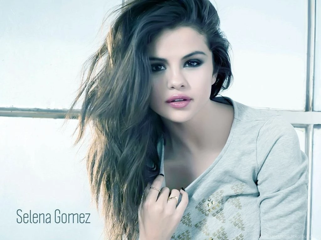 Selena Gomez Wallpaper 3.jpg