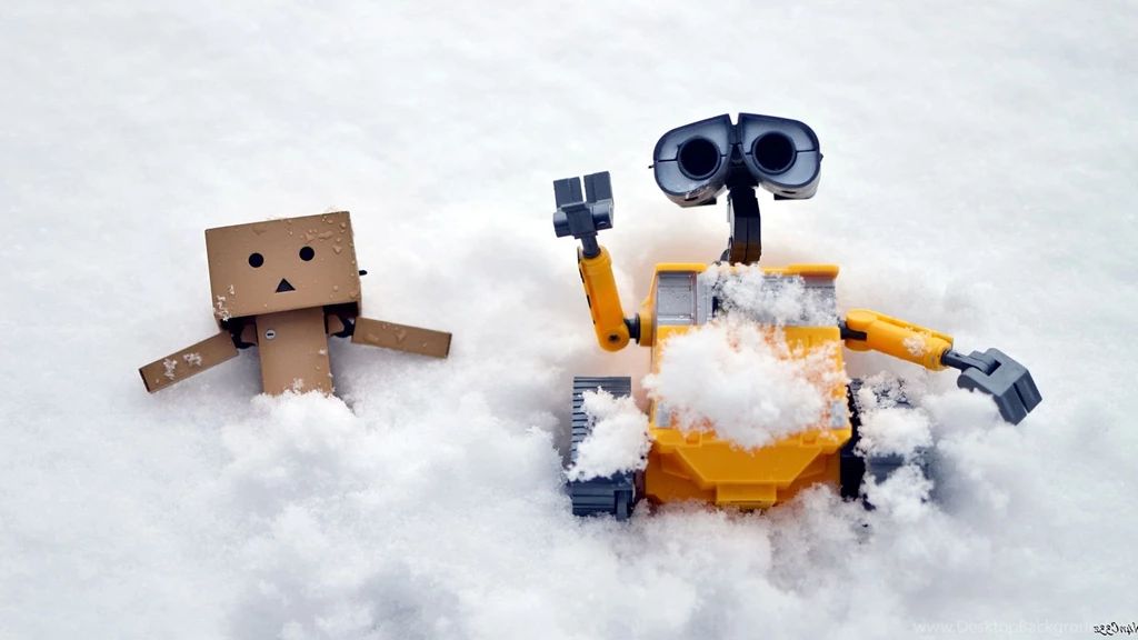 Danbo And Wall E In Snow Wallpapers HD