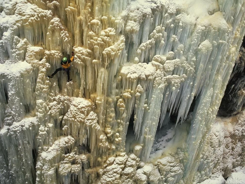 Limestone icicles_1042_990x742.jpg