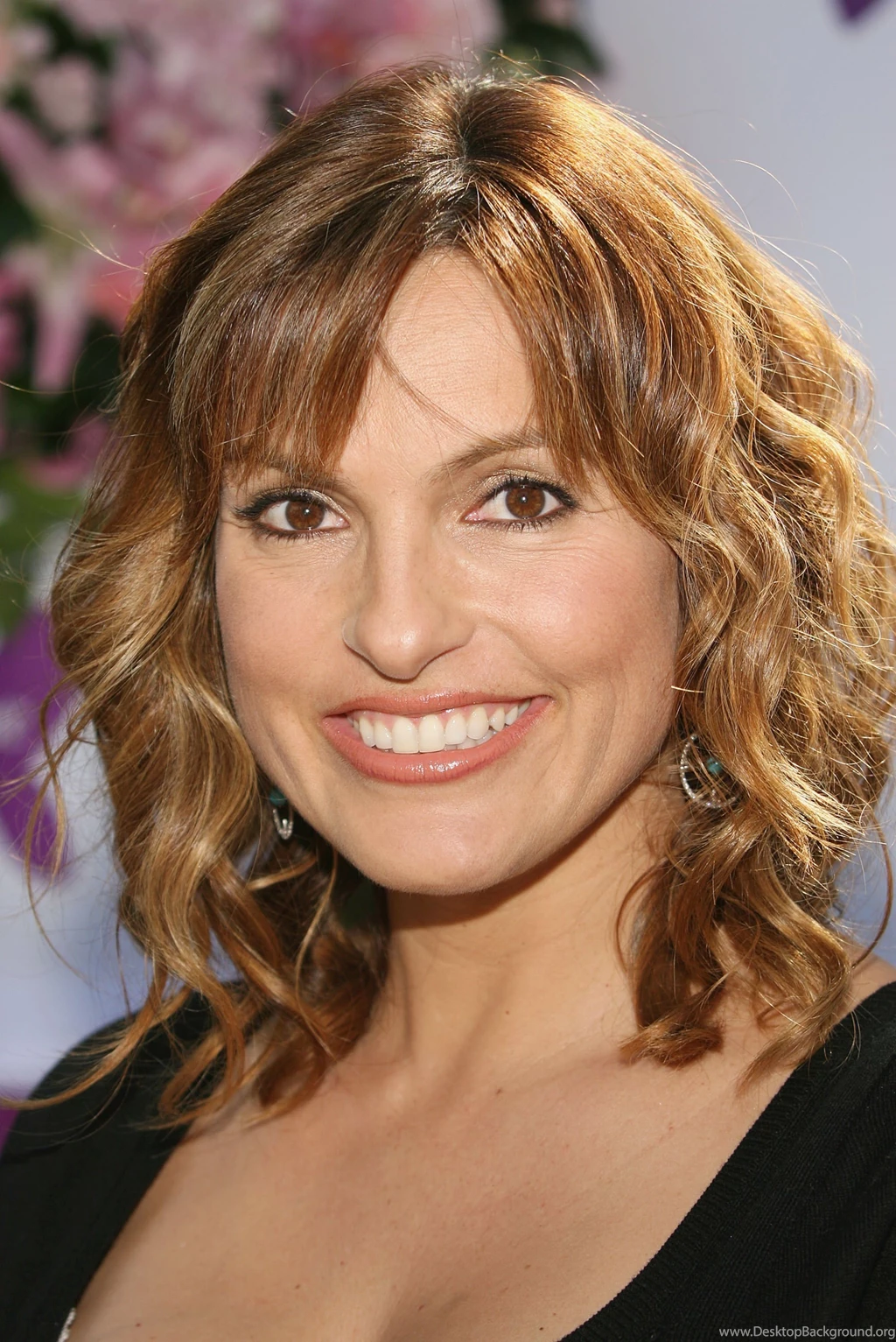 Mariska Hargitay Photo, Pics, Wallpapers   Photo