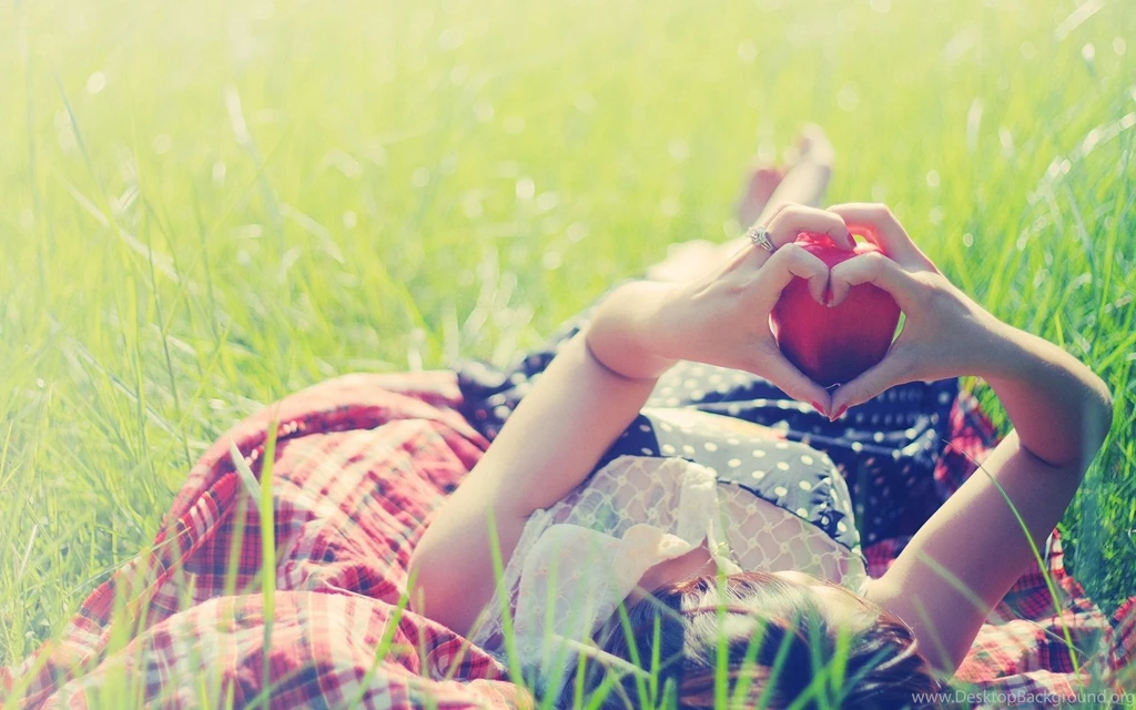 Girl, Grass, Green, Hands, Heart, Love, Nature, Photo, Wallpapers