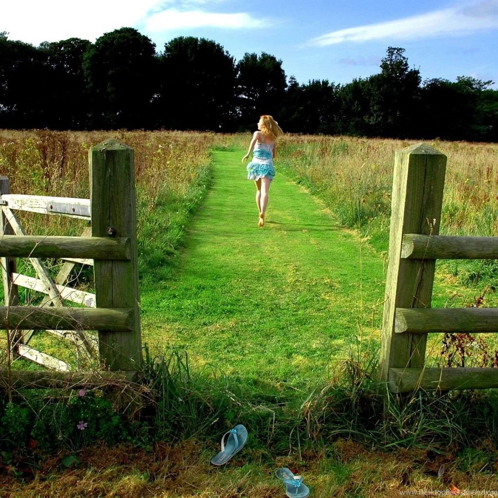 1024x1024 Girl Summer Nature Wallpapers