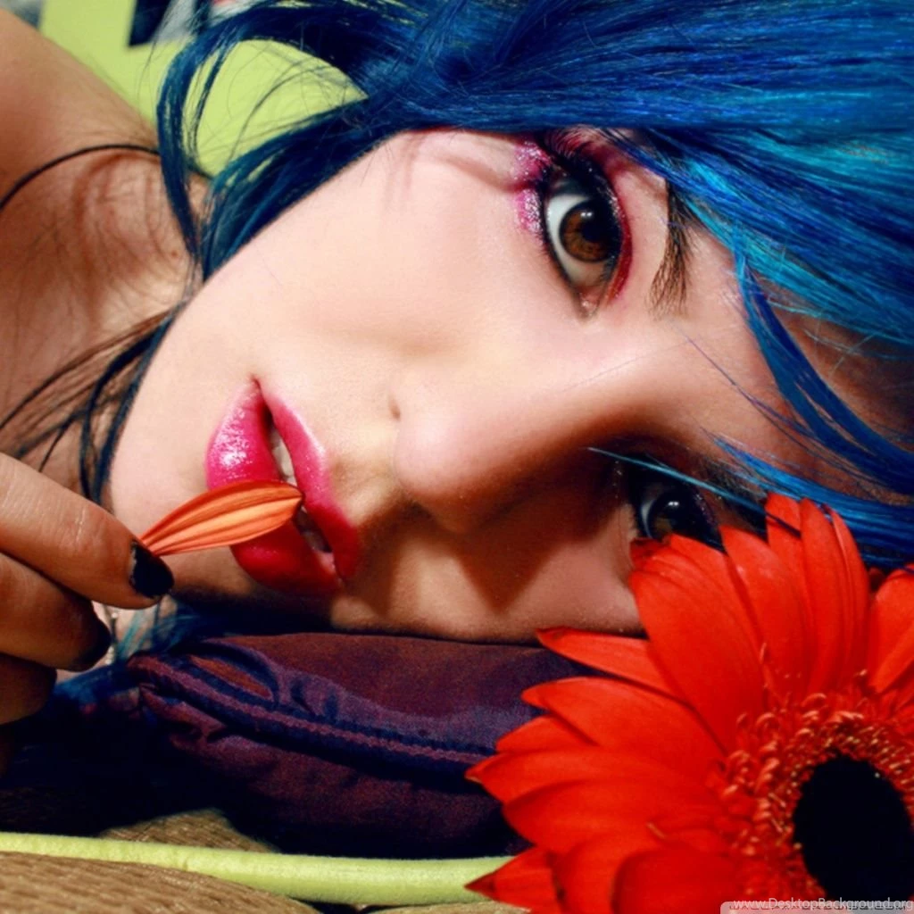 Emo Girls HD Desktop Wallpapers : High Definition : Fullscreen : Mobile