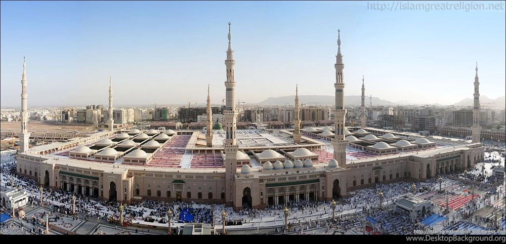 Beautiful Masjid Nabawi Aerial View Wallpapers
