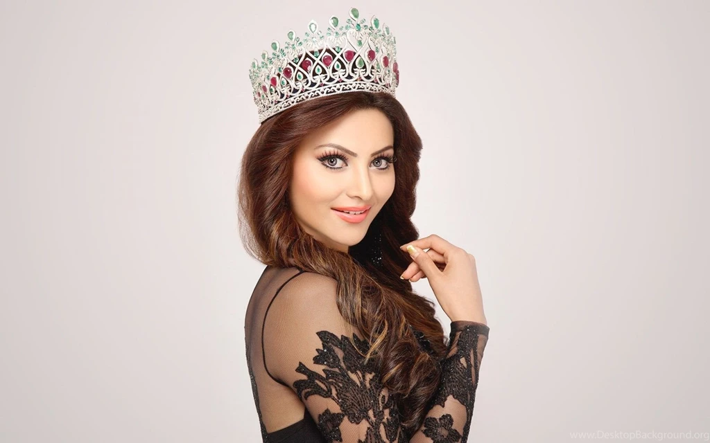Urvashi Rautela Wallpapers HD Download Of Indian Actress