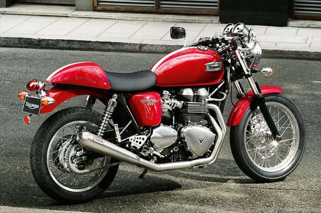 2013 Triumph Thruxton Images