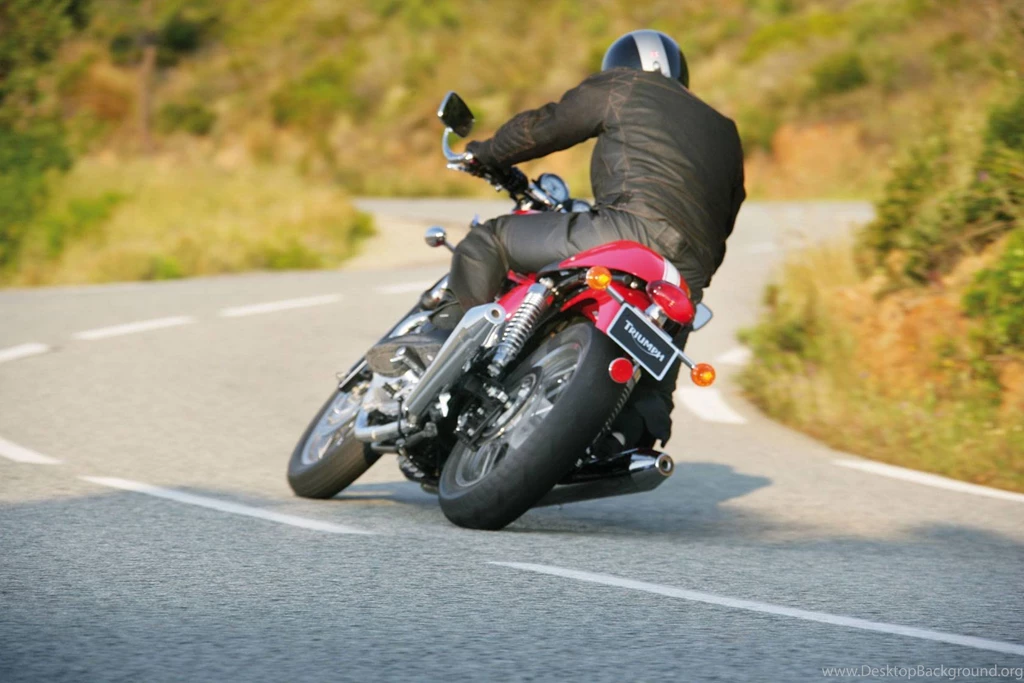 Triumph Thruxton 8 Photo, Image, Picture And Wallpapers JustBikes.in