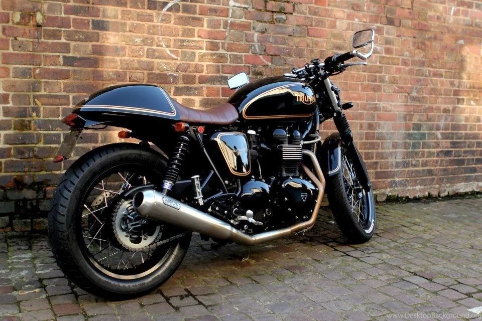 Motographite: TRIUMPH THRUXTON "THE BLACK PRINCE"