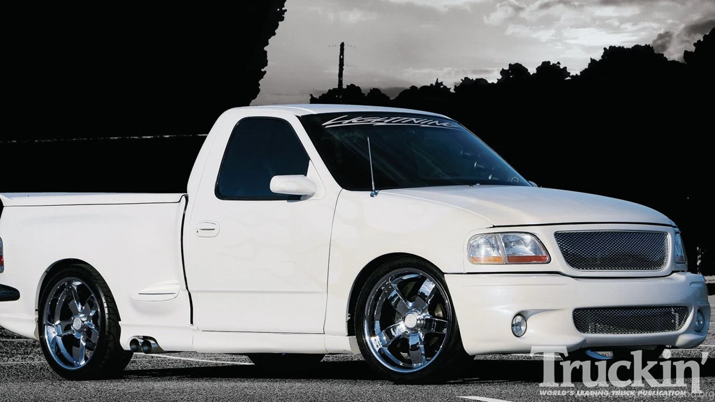 1 Ford F 150 SVT Lightning HD Wallpapers