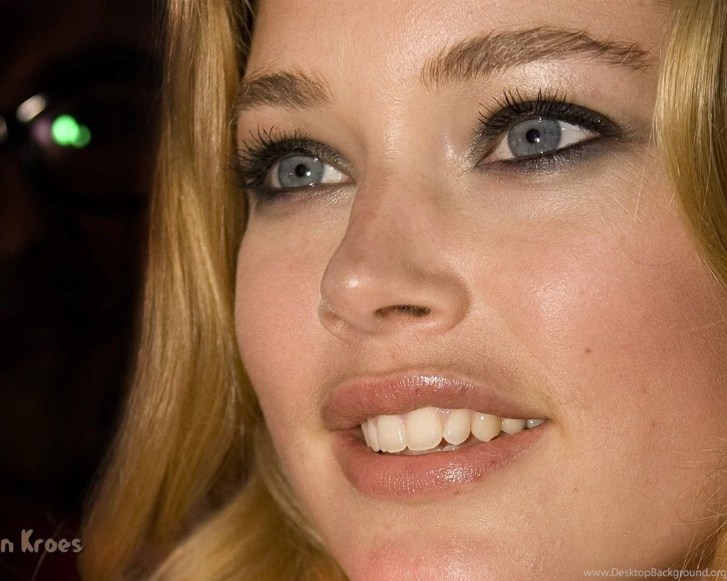 Download Doutzen Kroes Wallpapers