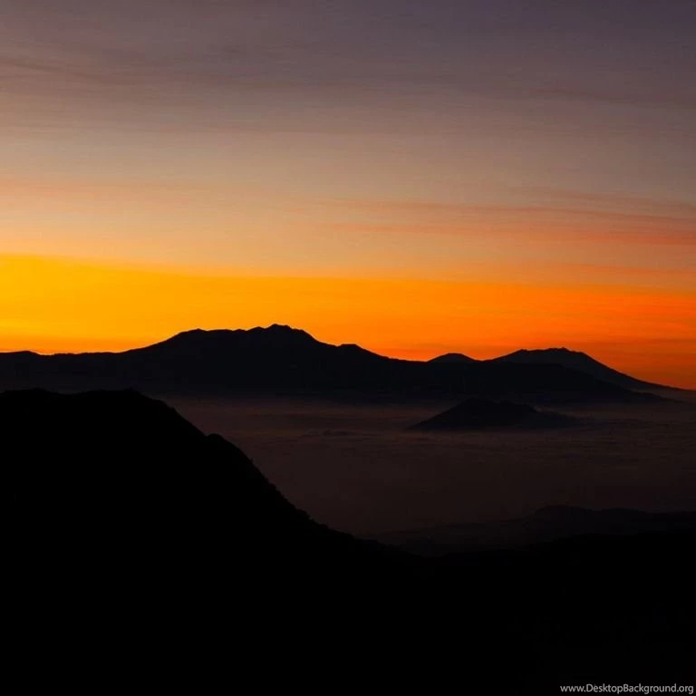 Weekend iPad Wallpapers – Sunrise At Java And Subtle Papers