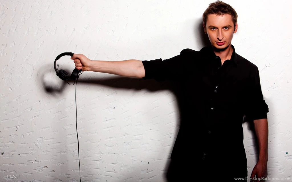 Bobina Dj Disc Jockey Music