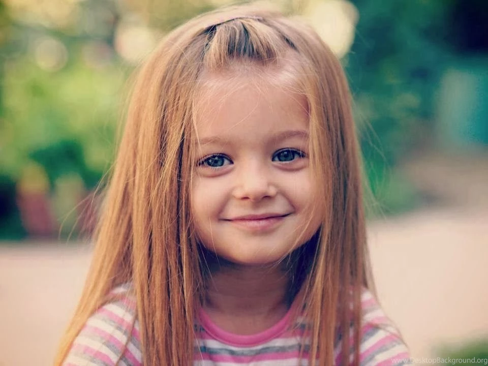 Cute Girl Smiling HD Wallpapers