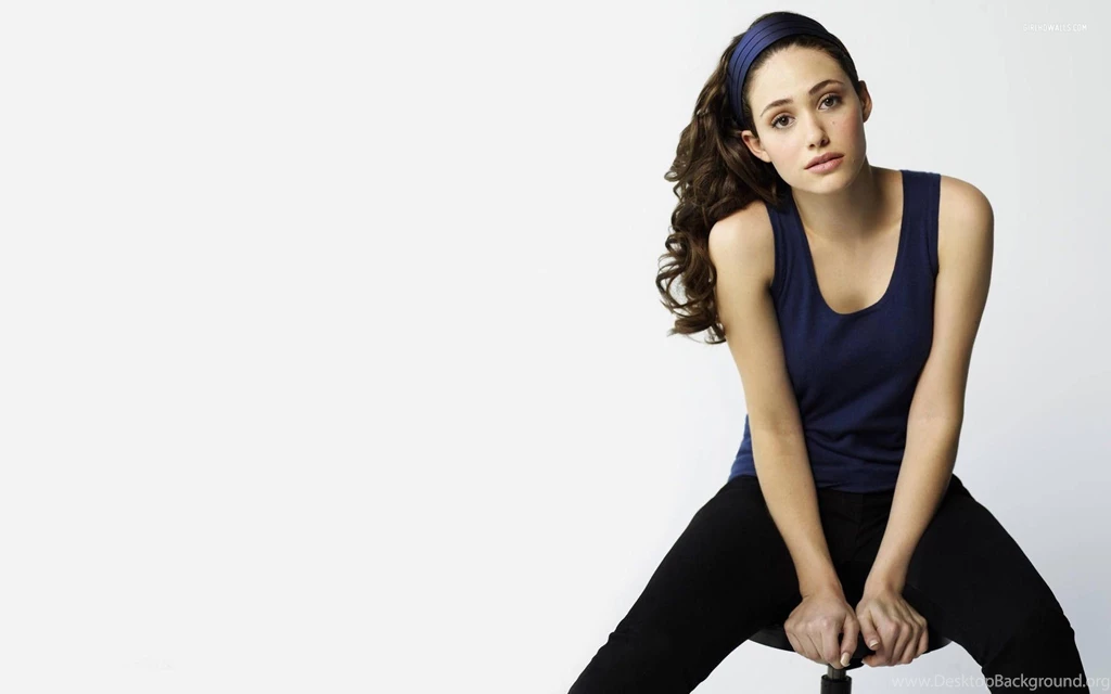 Emmy Rossum Wallpapers