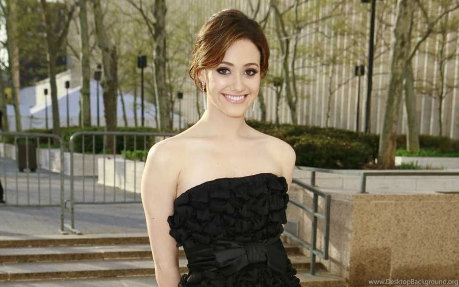 Emmy Rossum HD Wallpapers • PoPoPics.com