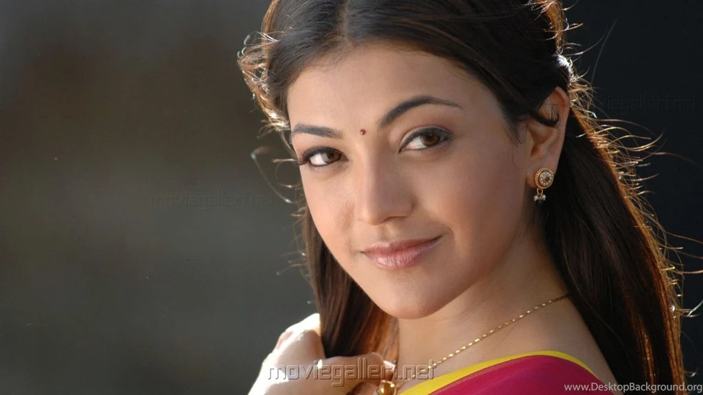 Kajal Agarwal Smile Wallpapers The Wallpapers