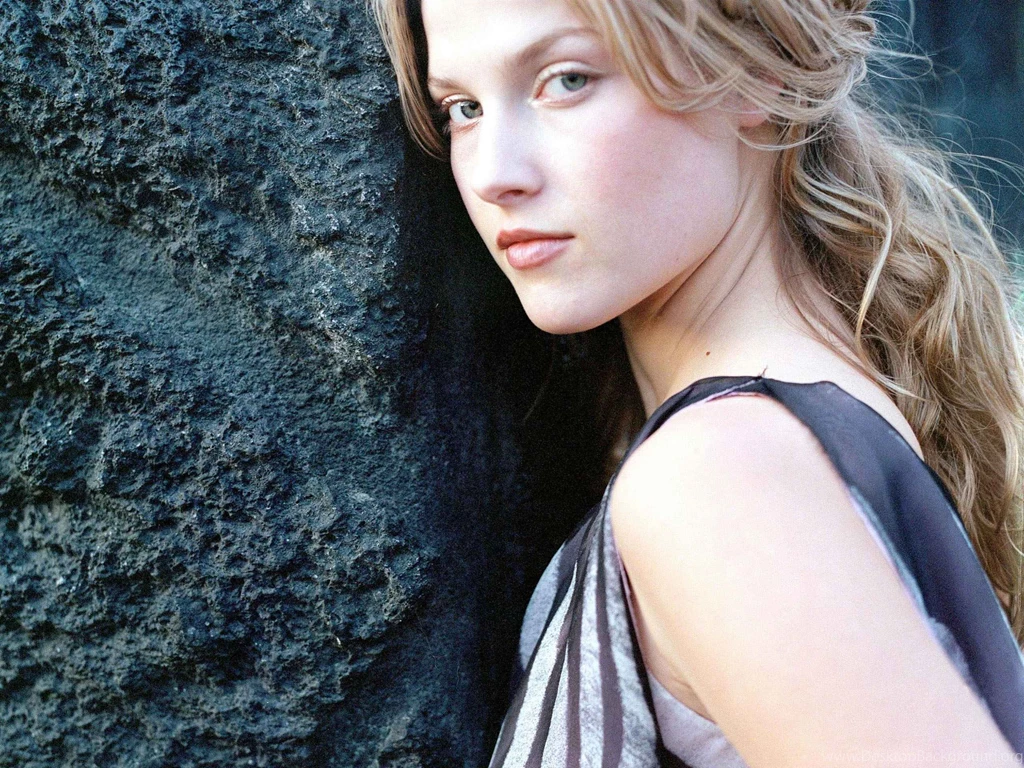 Ali Larter HD Wallpapers