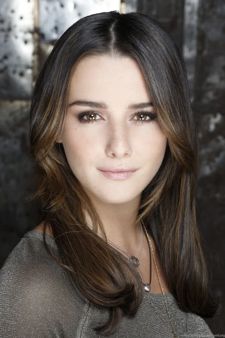 740full addison timlin.jpg