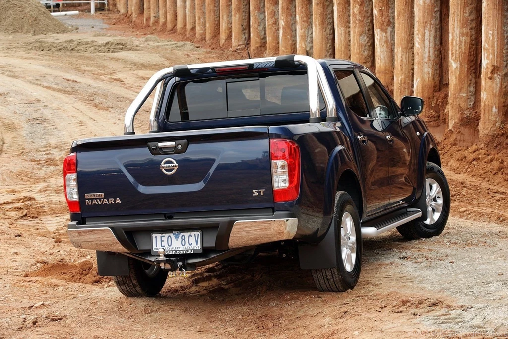 Mitsubishi L300 Double Cab Pickup Cars AU spec 4wd 4x4 2015 ...