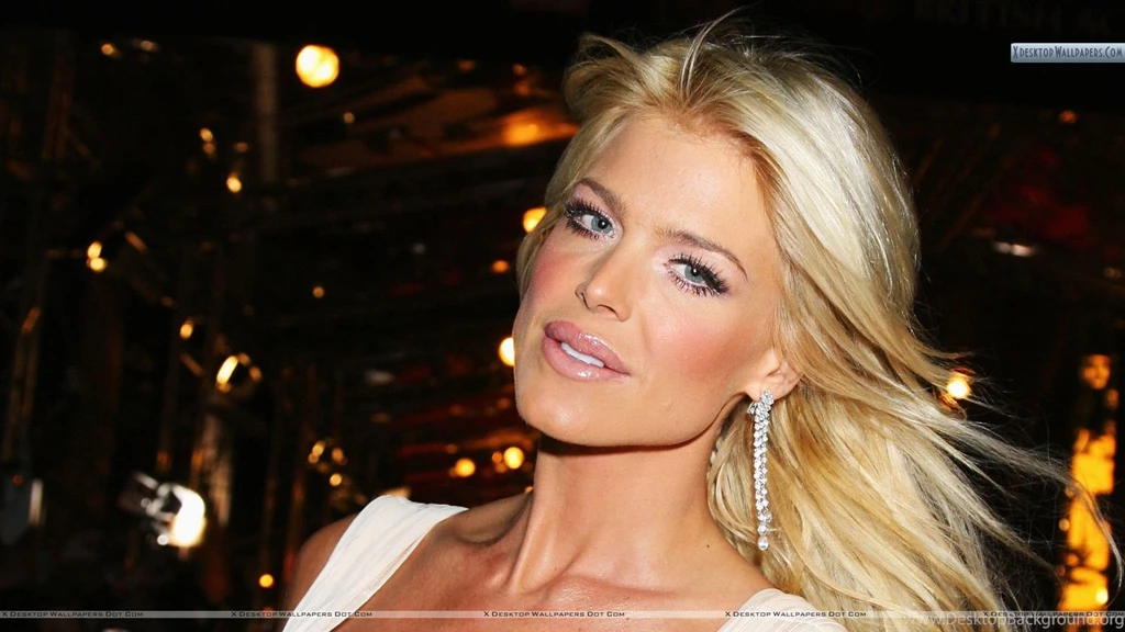 Perfect People   Victoria Silvstedt Pictures