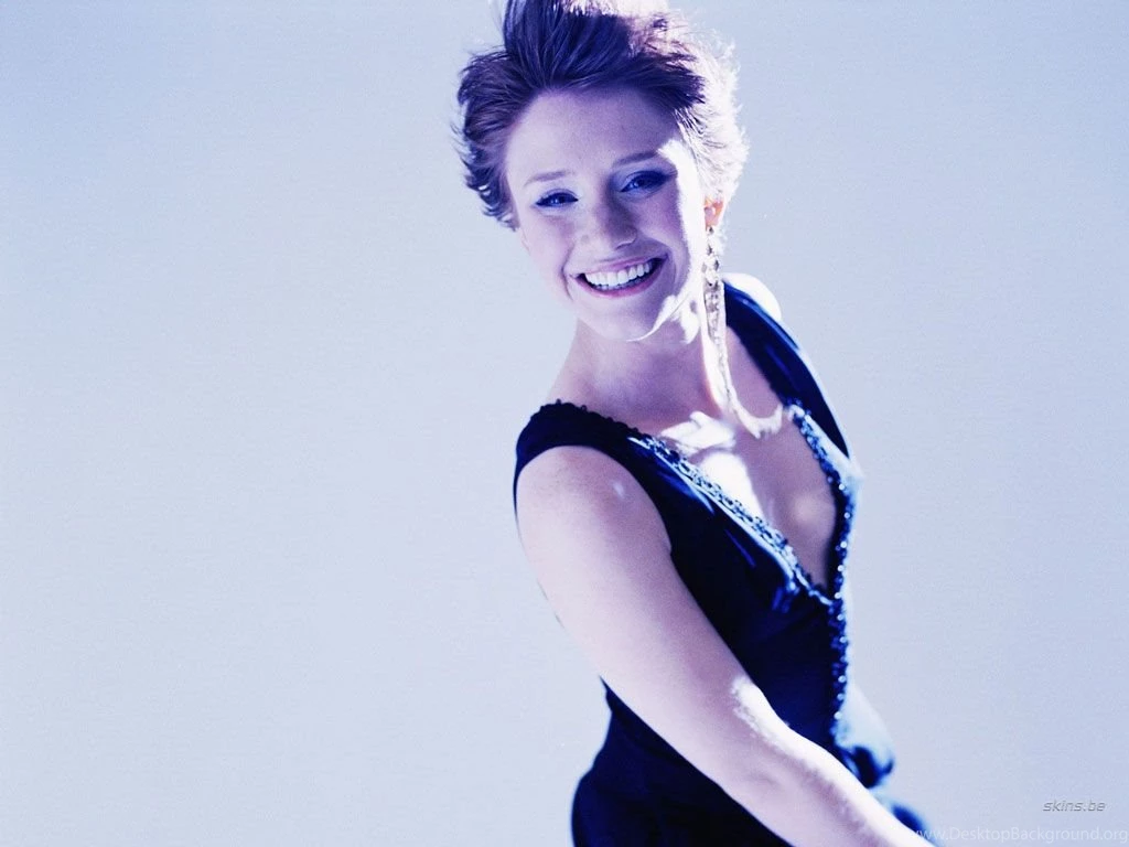 Download Bryce Dallas Howard Wallpapers 1024x768