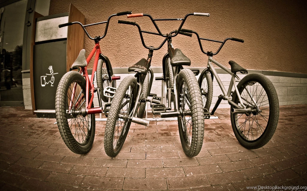 Cool Clocks   Wallpaper.