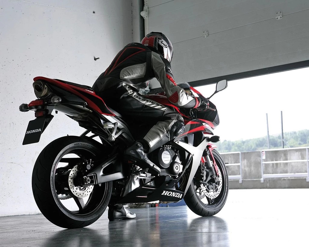 Honda cbr 600 rr 10.jpg