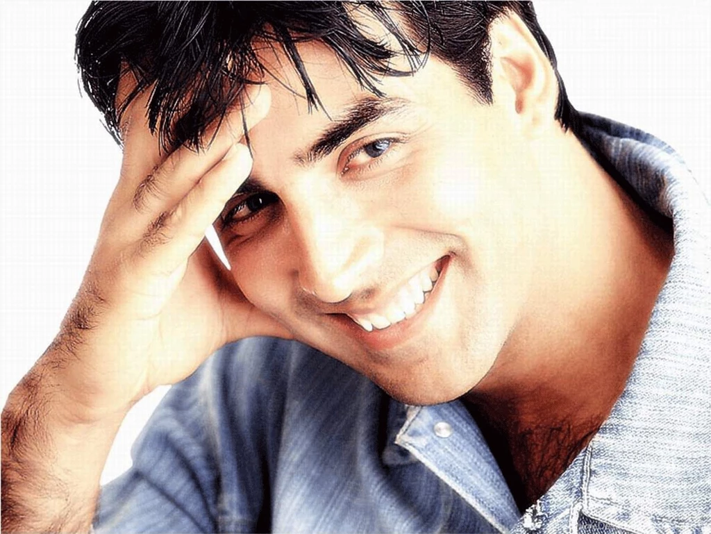 JuST 4 MoVieS**: Akshay Kumar