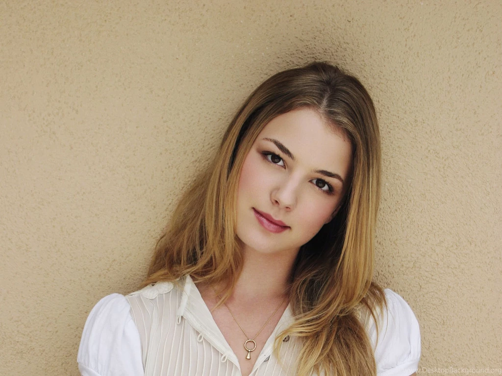 Emily VanCamp