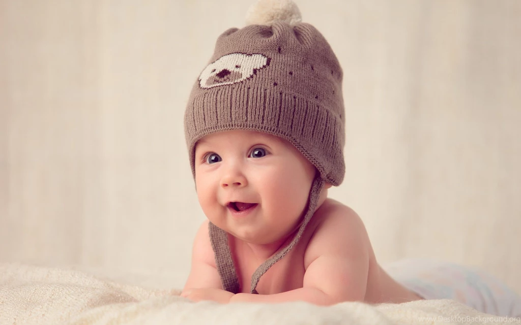 Blue Eyes And Pink Lips Cute Baby Wallpapers HD Download