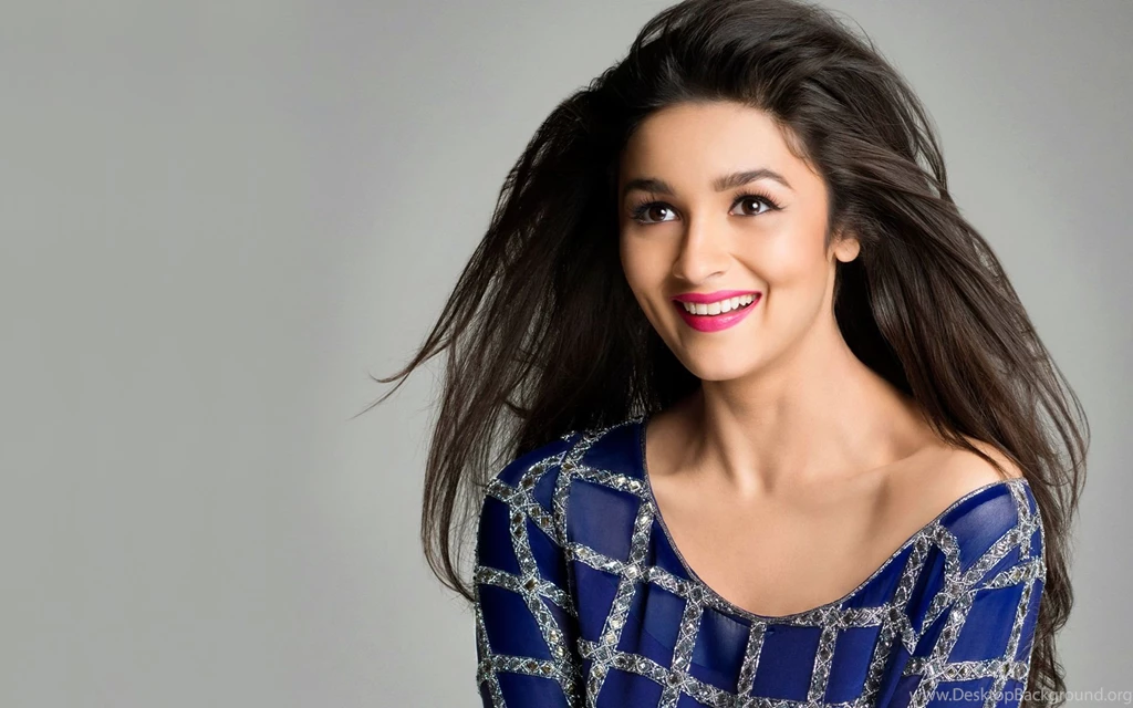 Actress Alia Bhatt Wallpapers