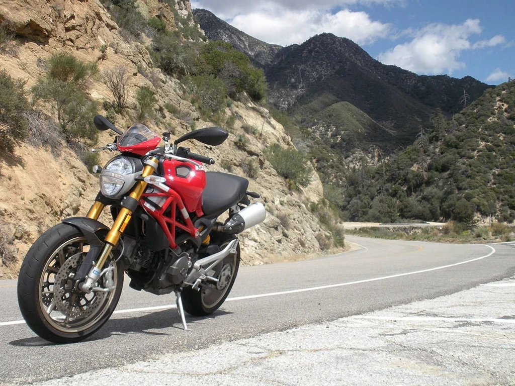Best Motorcycle: Ducati Monster 1100S Wallpapers